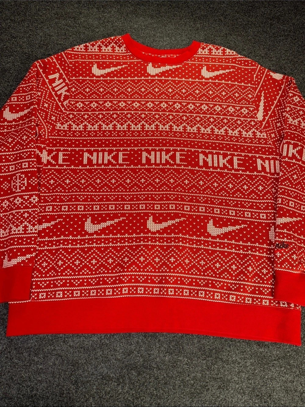 Nike Red & White Patterned Sweatshirt XL Like New Christmas Edition Like